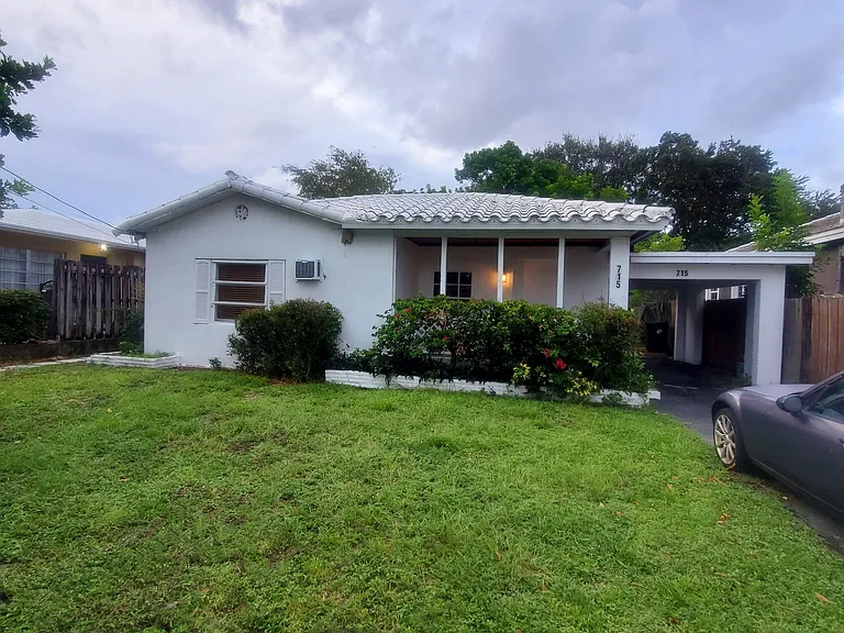 715 SE 14th Ct — Photo 14
