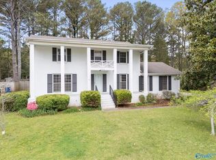 8908 Willow Hills Dr SE, Huntsville, AL 35802