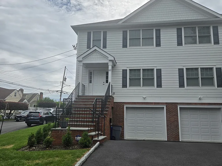 61 Adelphi Ave #63 — Photo 15