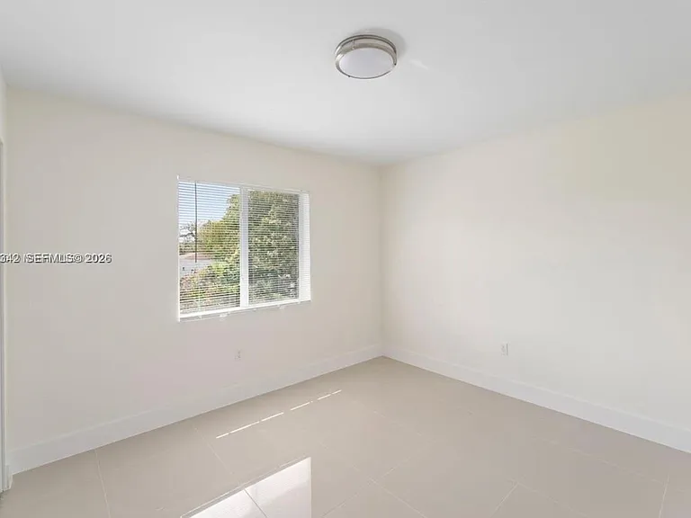 2268 NW 52nd St #TOP — Photo 9