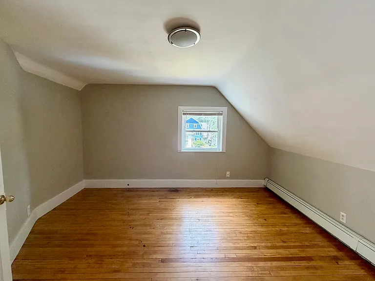30 Francesca Ave — Photo 10