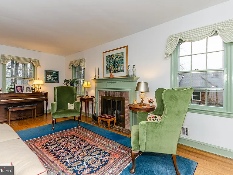 1308 Tracy Pl — Photo 15
