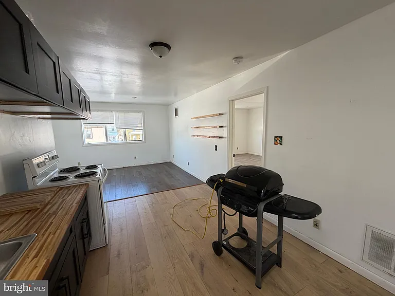 644 Cooper St #2 — Photo 3