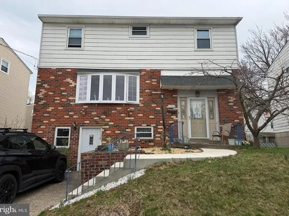 1966 King Arthur Rd, Philadelphia, PA 19116