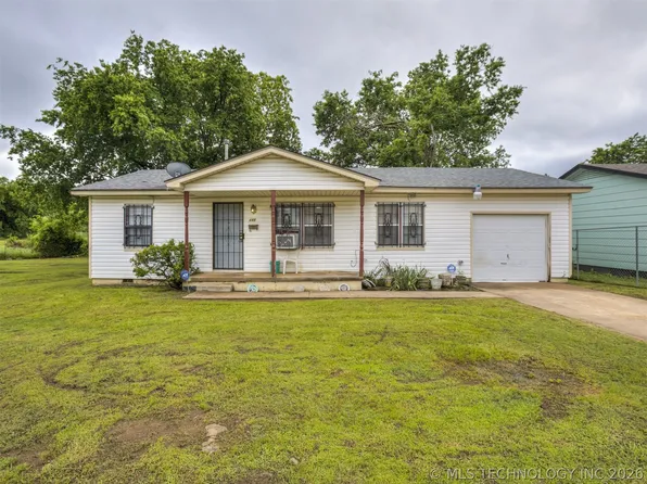 448 E 59th Pl N, Tulsa, OK 74126