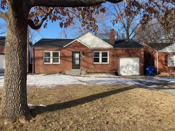 1565 Westmont Pl, Saint Louis, MO 63130