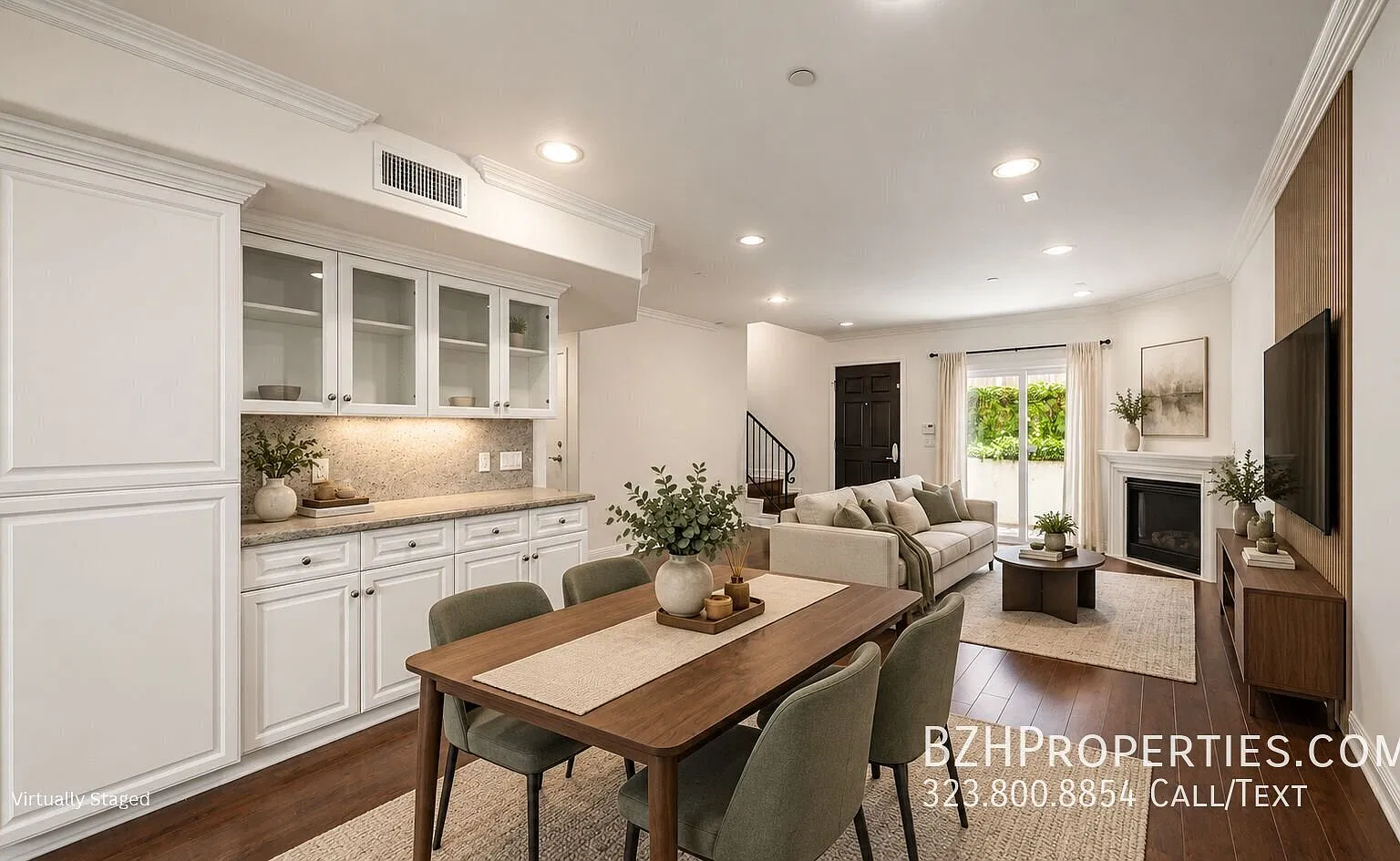 3 Bedroom Townhome with Central A/C, In-unit Laundry and Parking Included — Photo 1