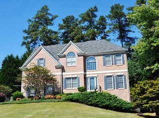 1041 Crofton Lndg, Suwanee, GA 30024