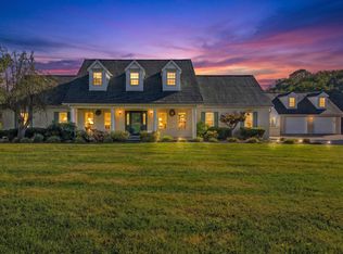 3040 Sugarwood Dr, Kodak, TN 37764