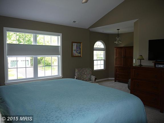 5th image of 9809 Fendale Ln