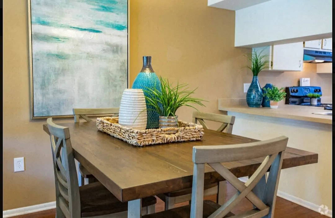 Bay Club Apartment Homes — Photo 3