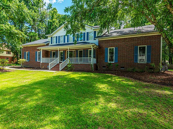 2nd image of 8663 Laurel Grove Ln