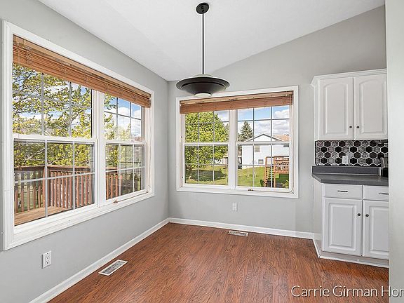 2nd image of 10549 Southfield Dr