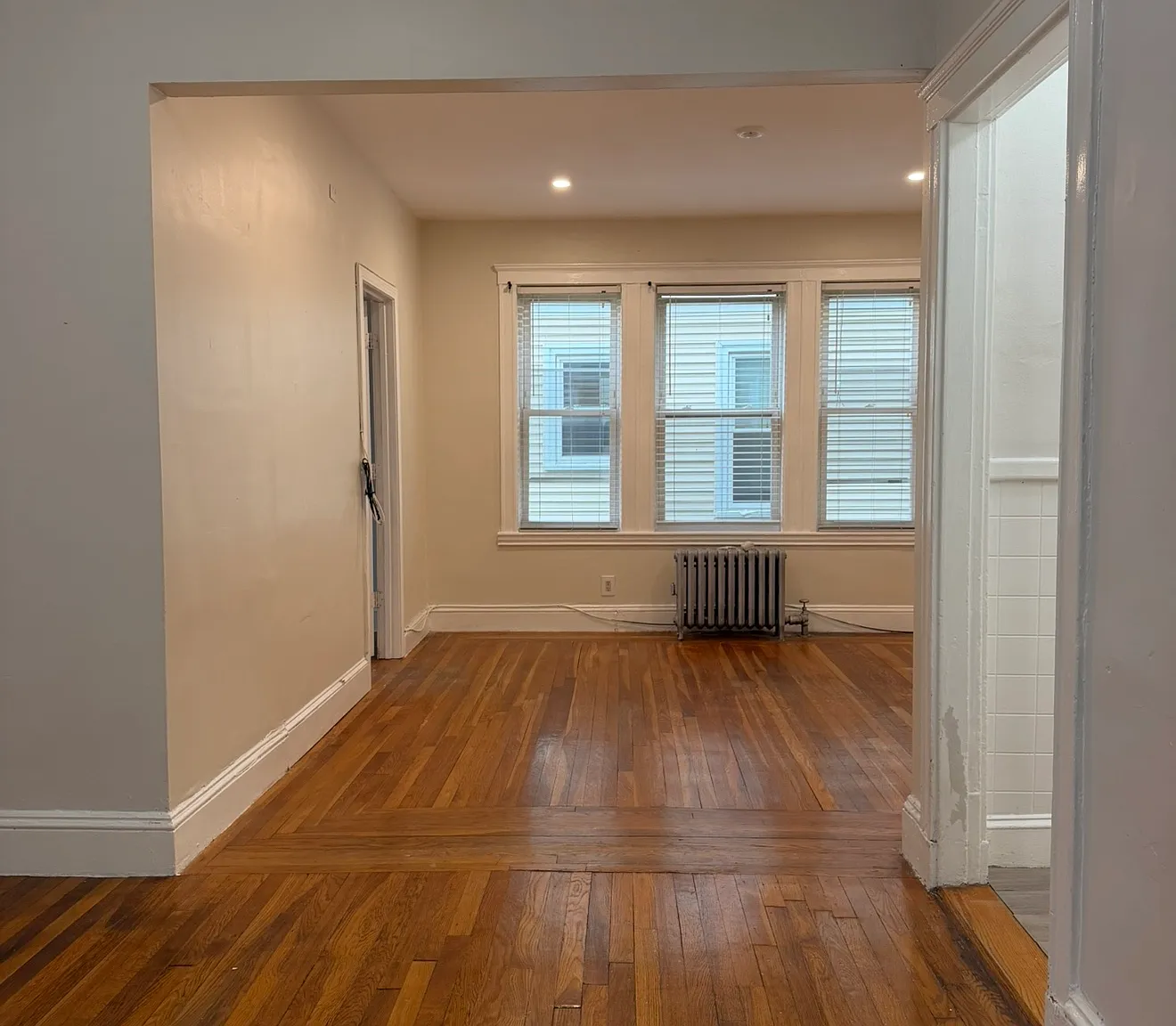 18 Wentworth Ter — Photo 3