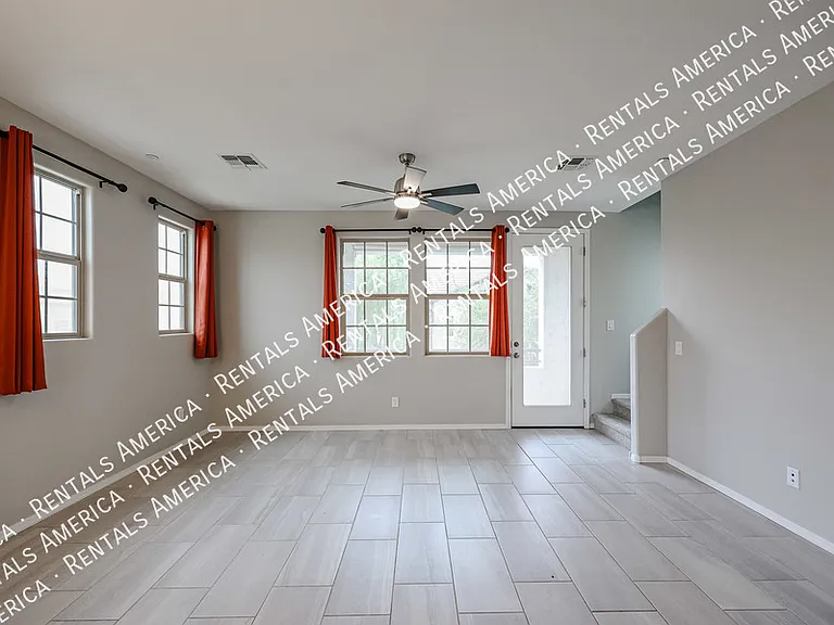 1701 E Dogwood Ln — Photo 17