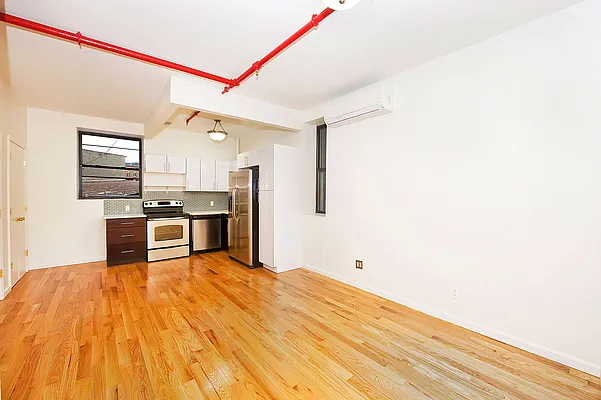 Rented by DYNY Inc | media 18