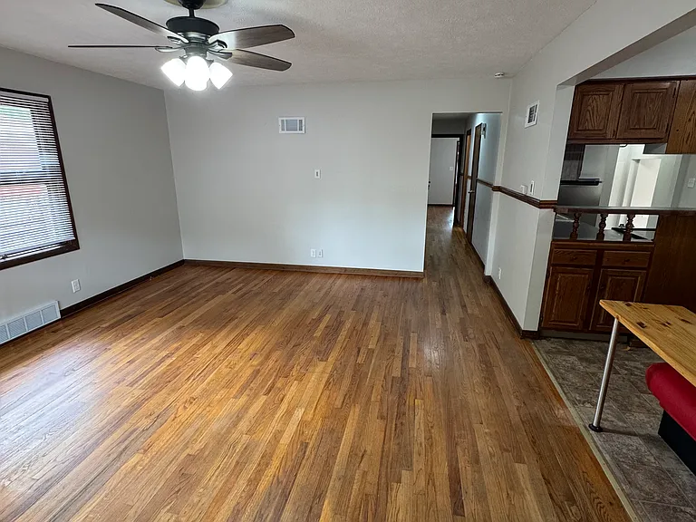 5434 Normal Blvd — Photo 3