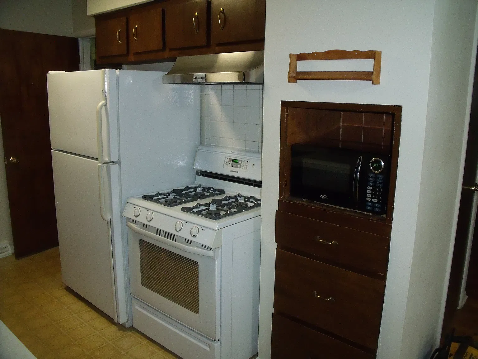 2 bed, 1162 sqft, $1,700 — Photo 3
