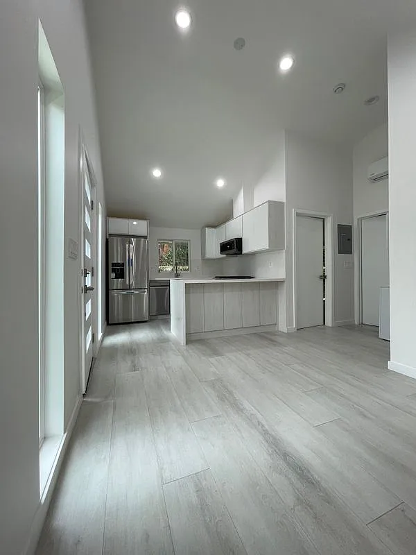 7022 Semrad Rd — Photo 3