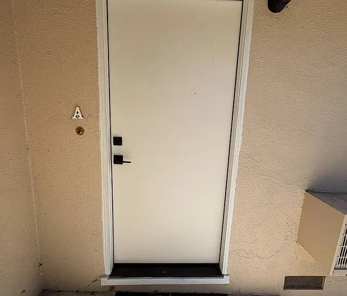601 Grand Ave #A — Photo 1