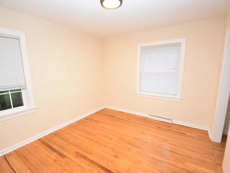 17967 Edgewood Walk — Photo 14