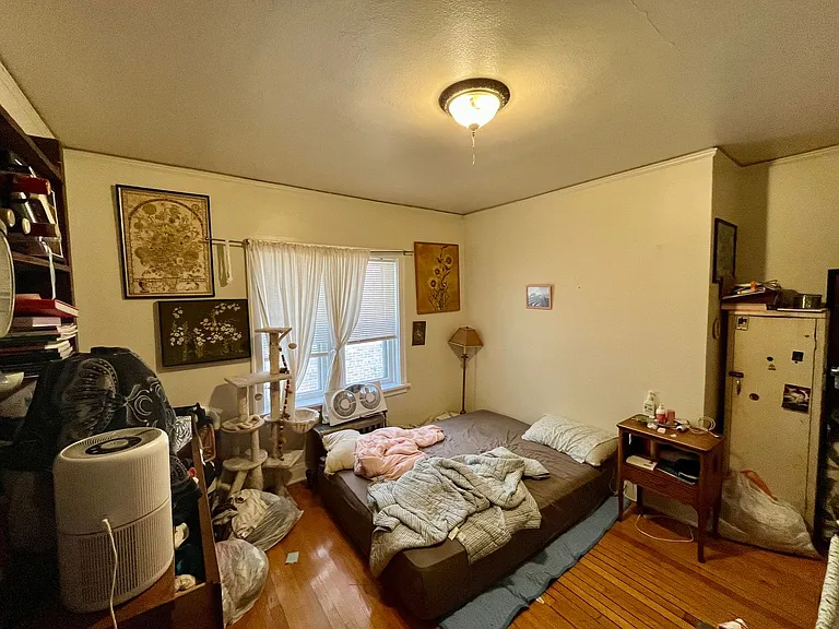 4422 N Oakland Ave — Photo 9