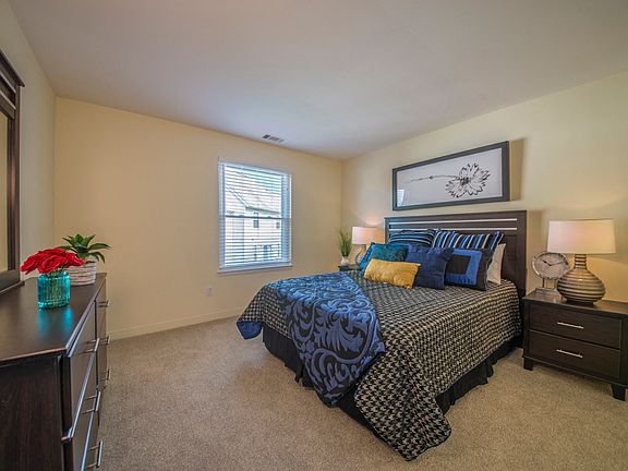 Fit a king size bed with room to spare at Meetinghouse