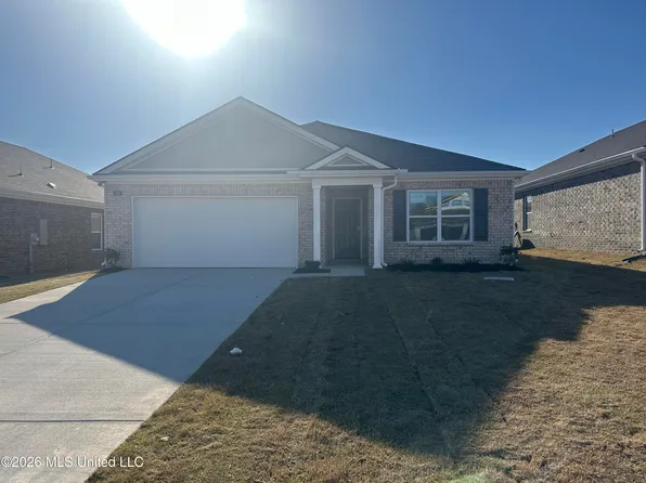 24 S Thorn Tree St, Byhalia, MS 38611