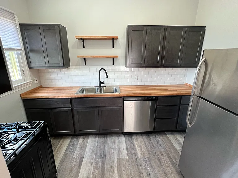 124 Prospect Ave SE #4 — Photo 3