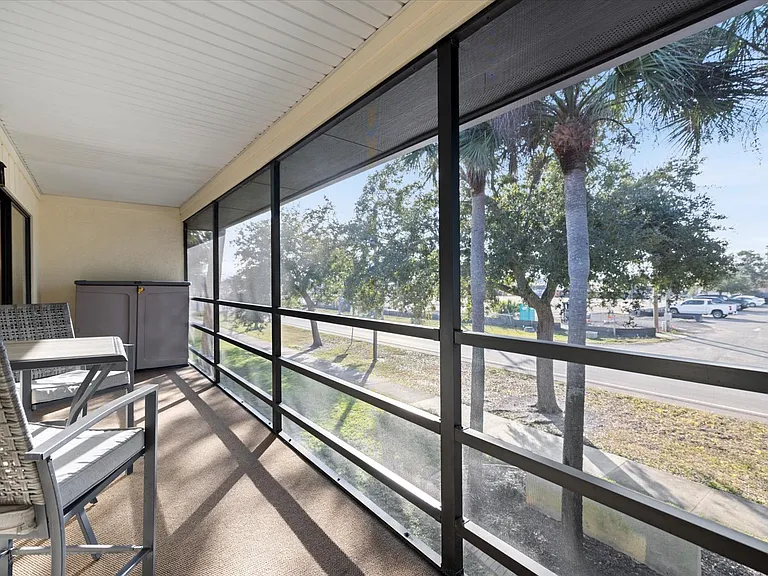 431 Airport Ave E #207 — Photo 28