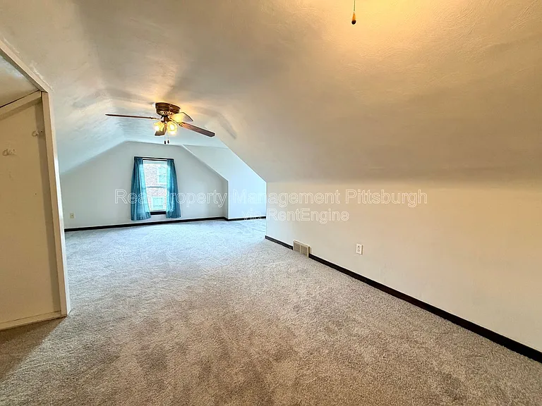 400 Patterson Rd — Photo 16