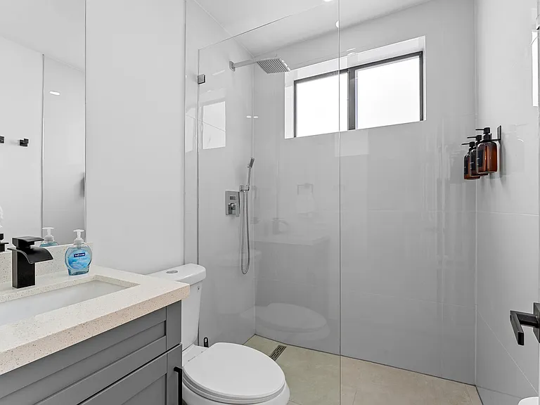 1144 SW 4th St #7 — Photo 14