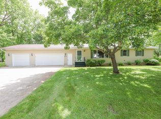2303 Parkview Rd NE, Alexandria, MN 56308