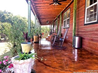 1058 Oil Wl, Pipe Creek, TX 78063