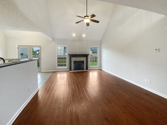 3rd image of 1530 Cobra Ln