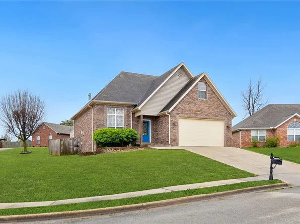 5101 S 62nd St, Rogers, AR 72758