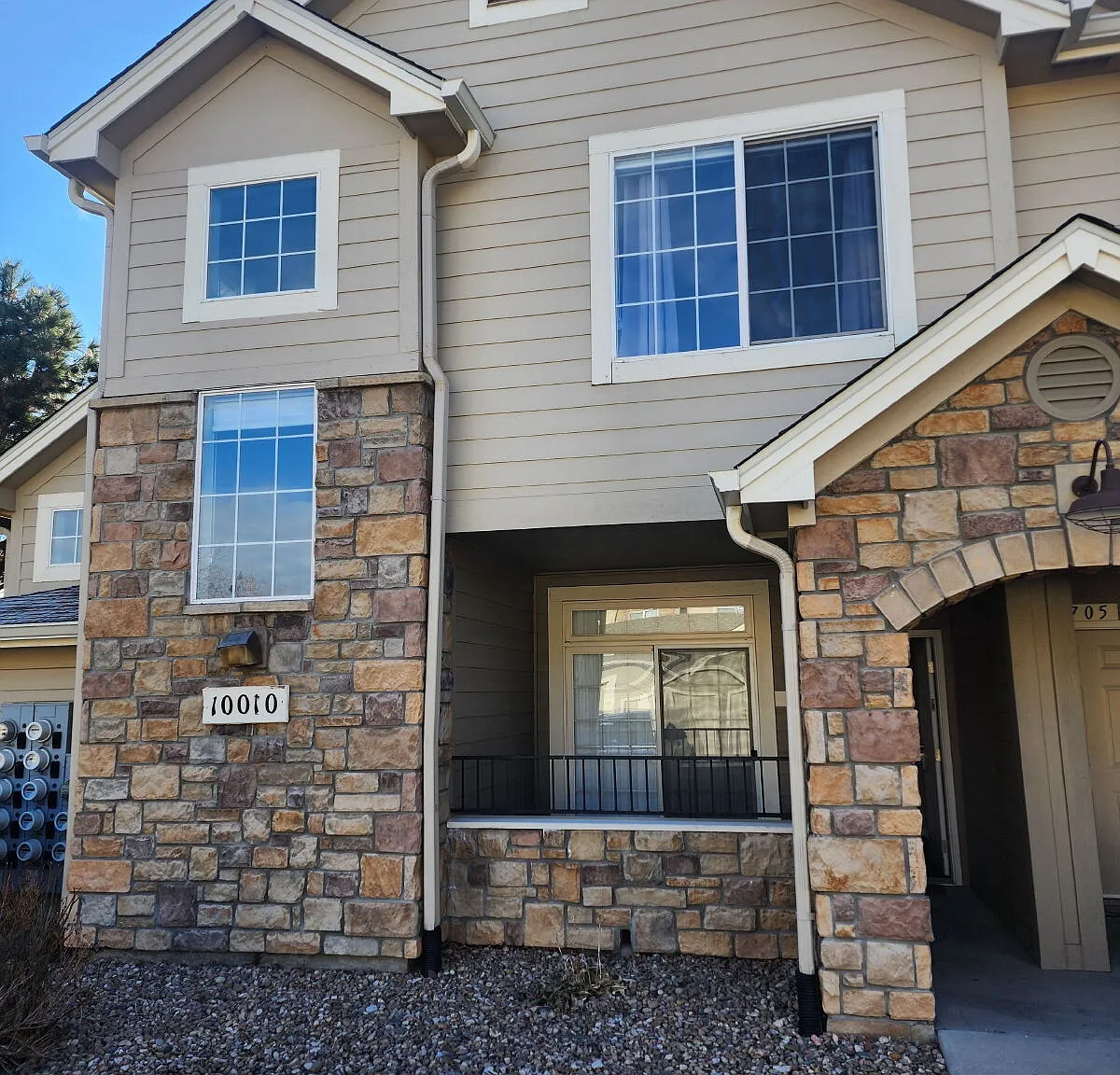 2 bed, 2.5 bath, 1511 sqft, $2,295 — Photo 1