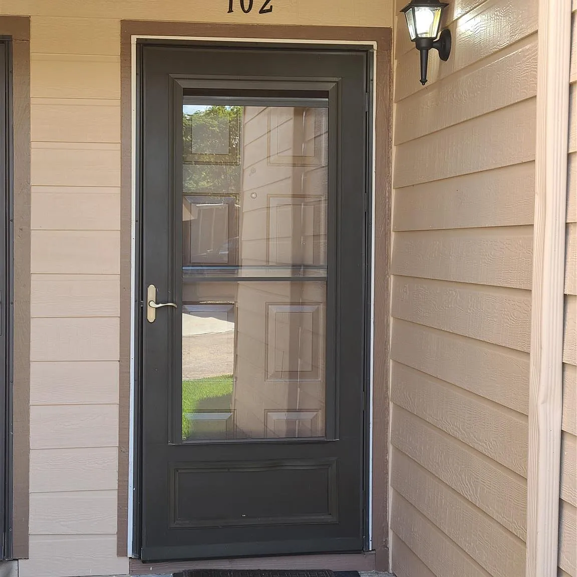 1 bed, 1.0 bath, 795 sqft, $1,300 — Photo 1