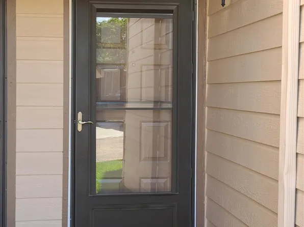 102C Lakeview Ter, Montgomery, TX 77356