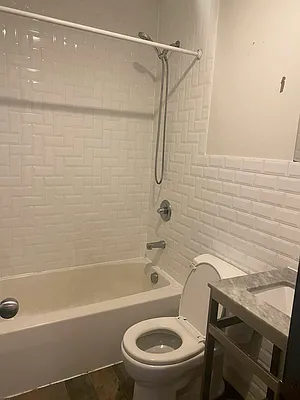 Rented by Delmark Realty LLC | media 20