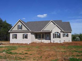 6094 Fred East Ln, Randleman, NC 27317