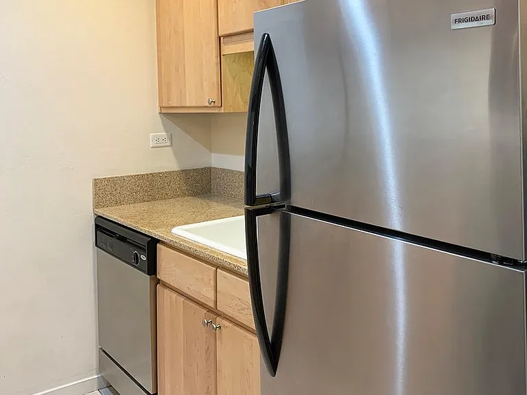 601 W San Mateo Rd #142 — Photo 10