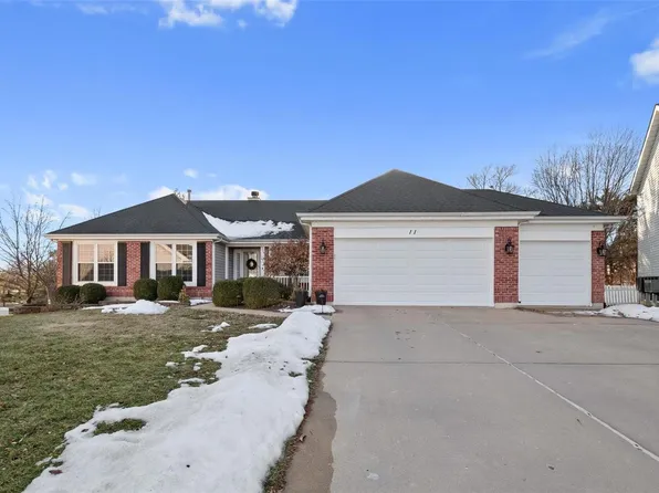 11 Trent Park Ct, O'Fallon, MO 63368