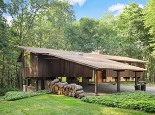 80 Spectacle Ln, Wilton, CT 06897