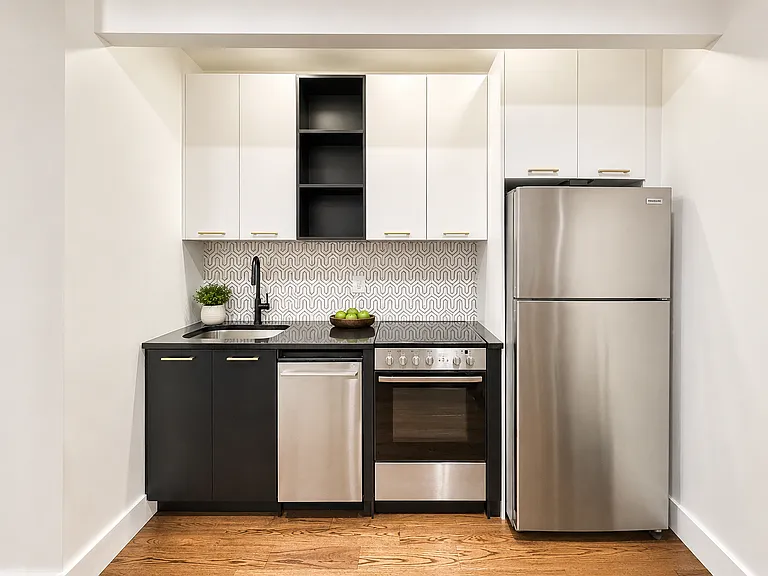 71 Malcolm X Blvd #2B — Photo 1