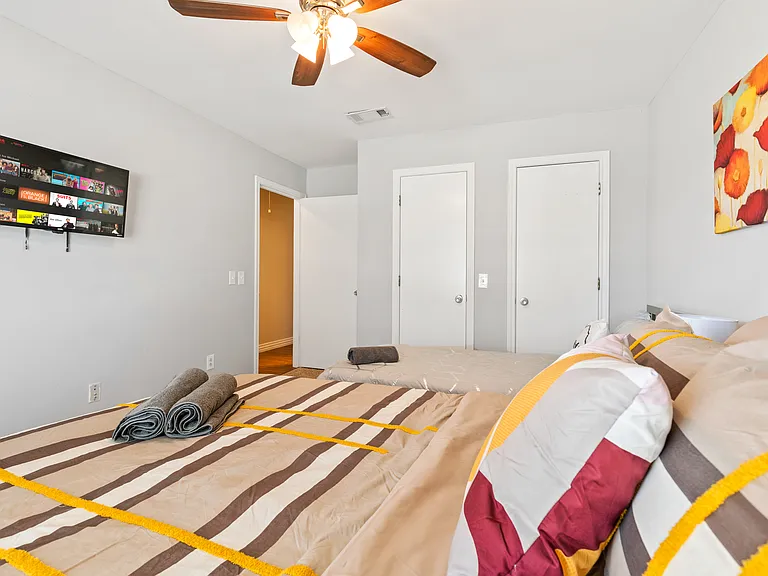 2937 Shalimar Dr — Photo 12