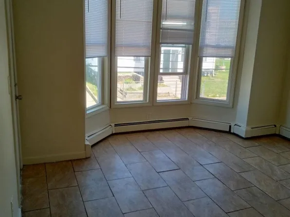 6 Bloomingdale Ave #2, Pawtucket, RI 02860