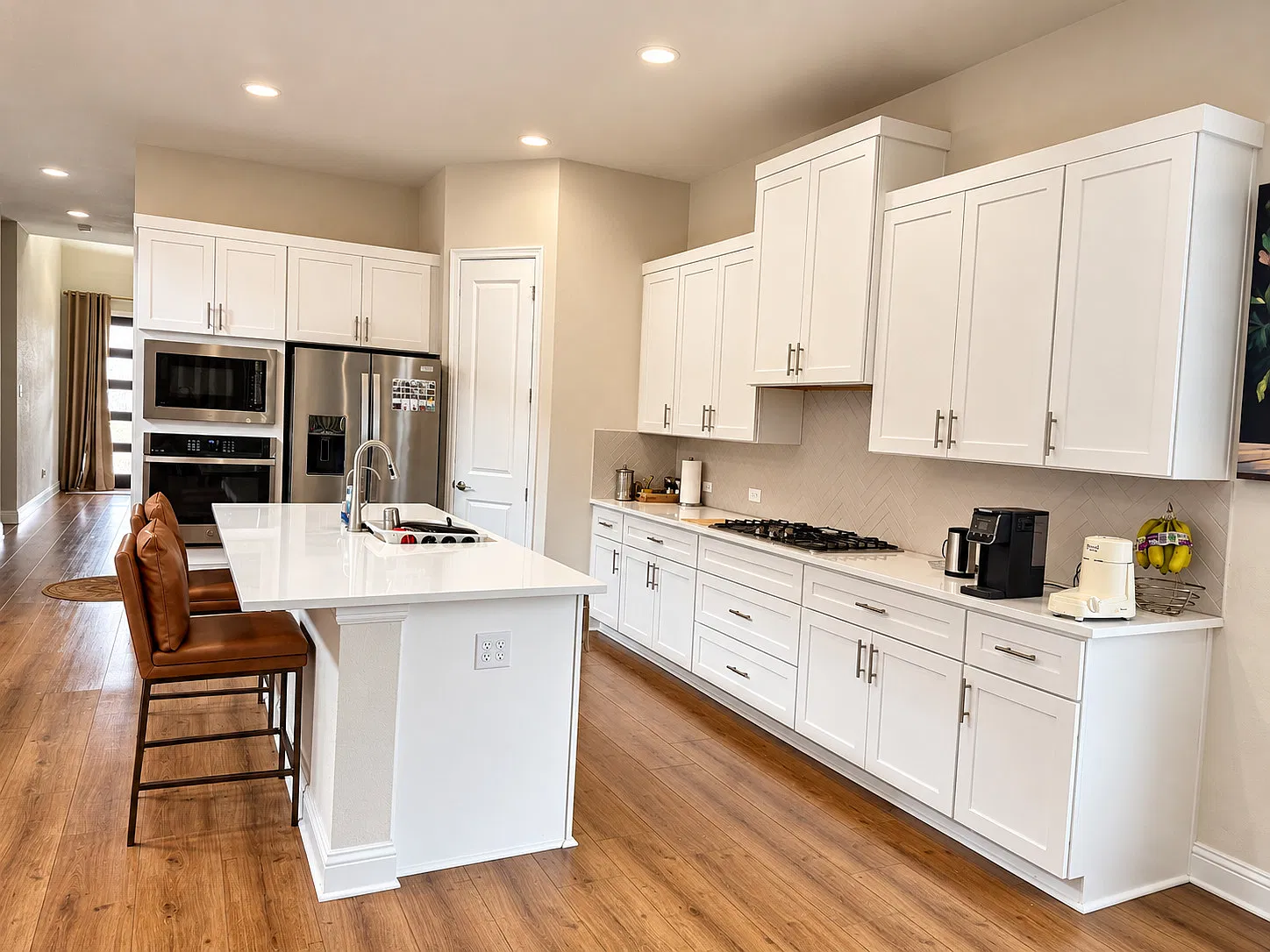 5 bed, 2755 sqft, $3,300 — Photo 4