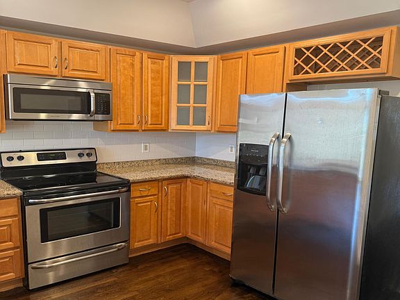 4th image of 1917 Wharton St Unit B