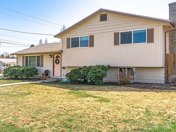 2nd image of 1225 Lois Pl